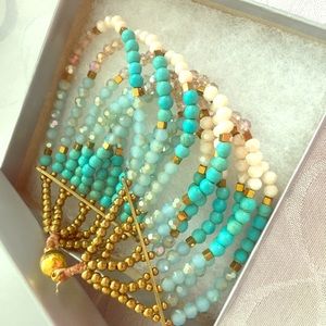 Beaded blue bracelet!